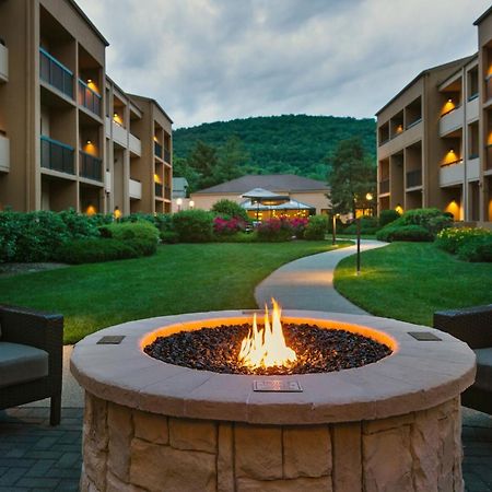 Courtyard By Marriott Mahwah Hotel Buitenkant foto