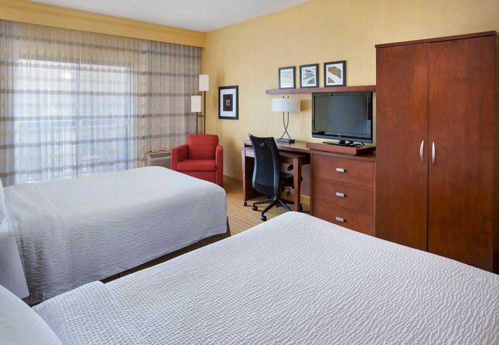 Courtyard By Marriott Mahwah Hotel Buitenkant foto