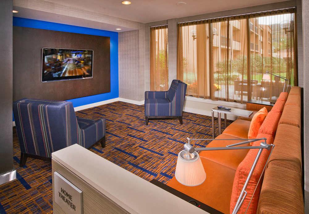 Courtyard By Marriott Mahwah Hotel Buitenkant foto
