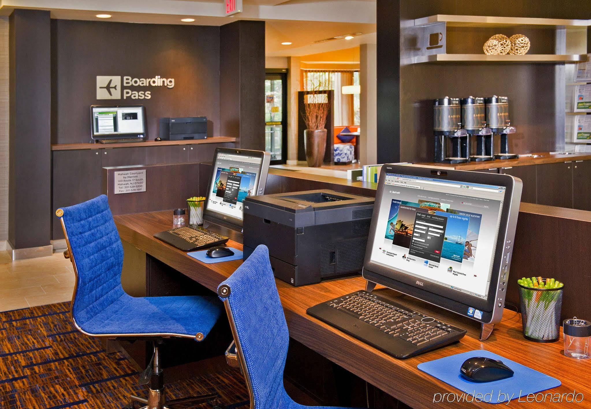 Courtyard By Marriott Mahwah Hotel Buitenkant foto