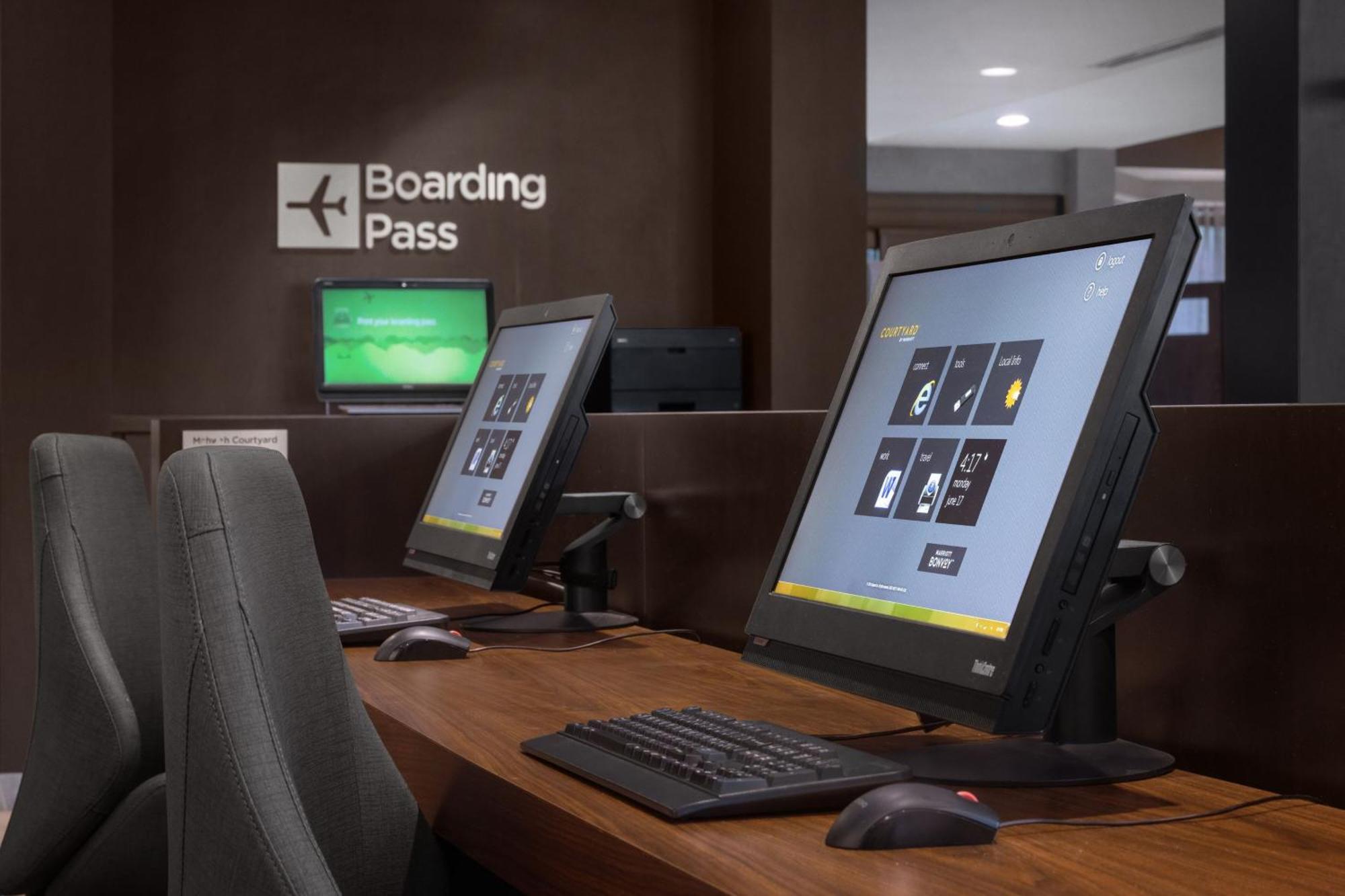 Courtyard By Marriott Mahwah Hotel Buitenkant foto