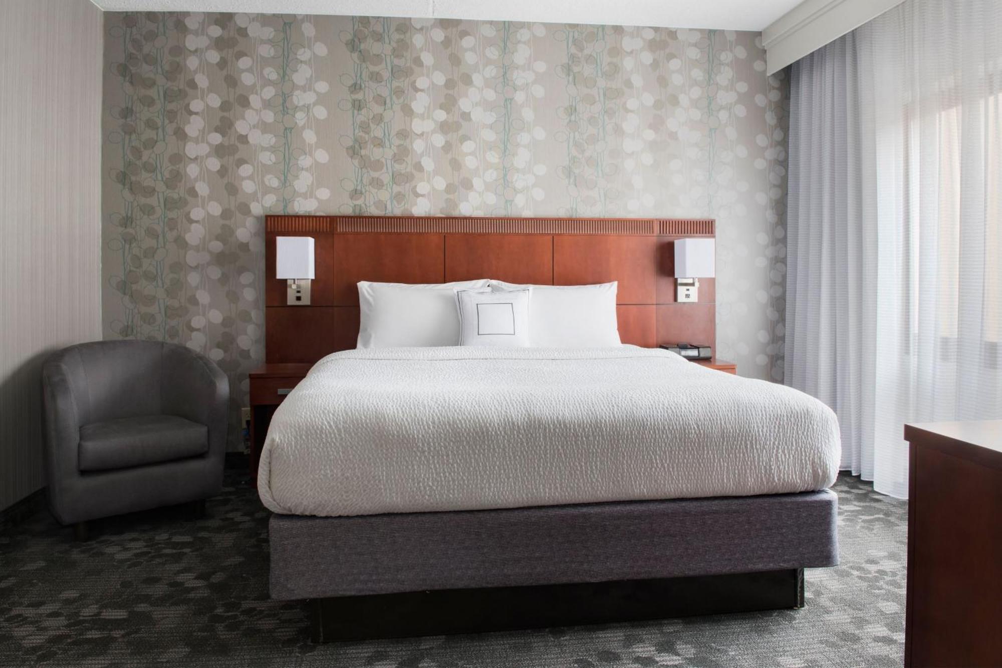 Courtyard By Marriott Mahwah Hotel Buitenkant foto