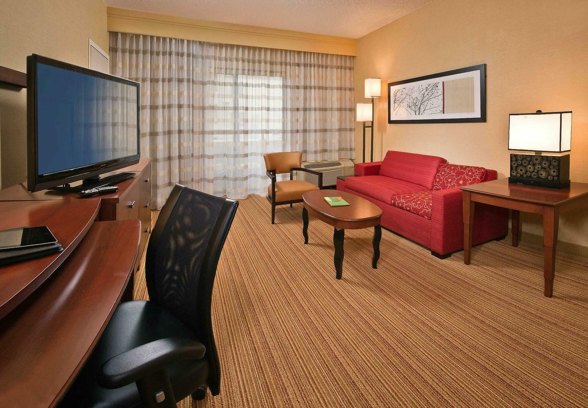 Courtyard By Marriott Mahwah Hotel Kamer foto