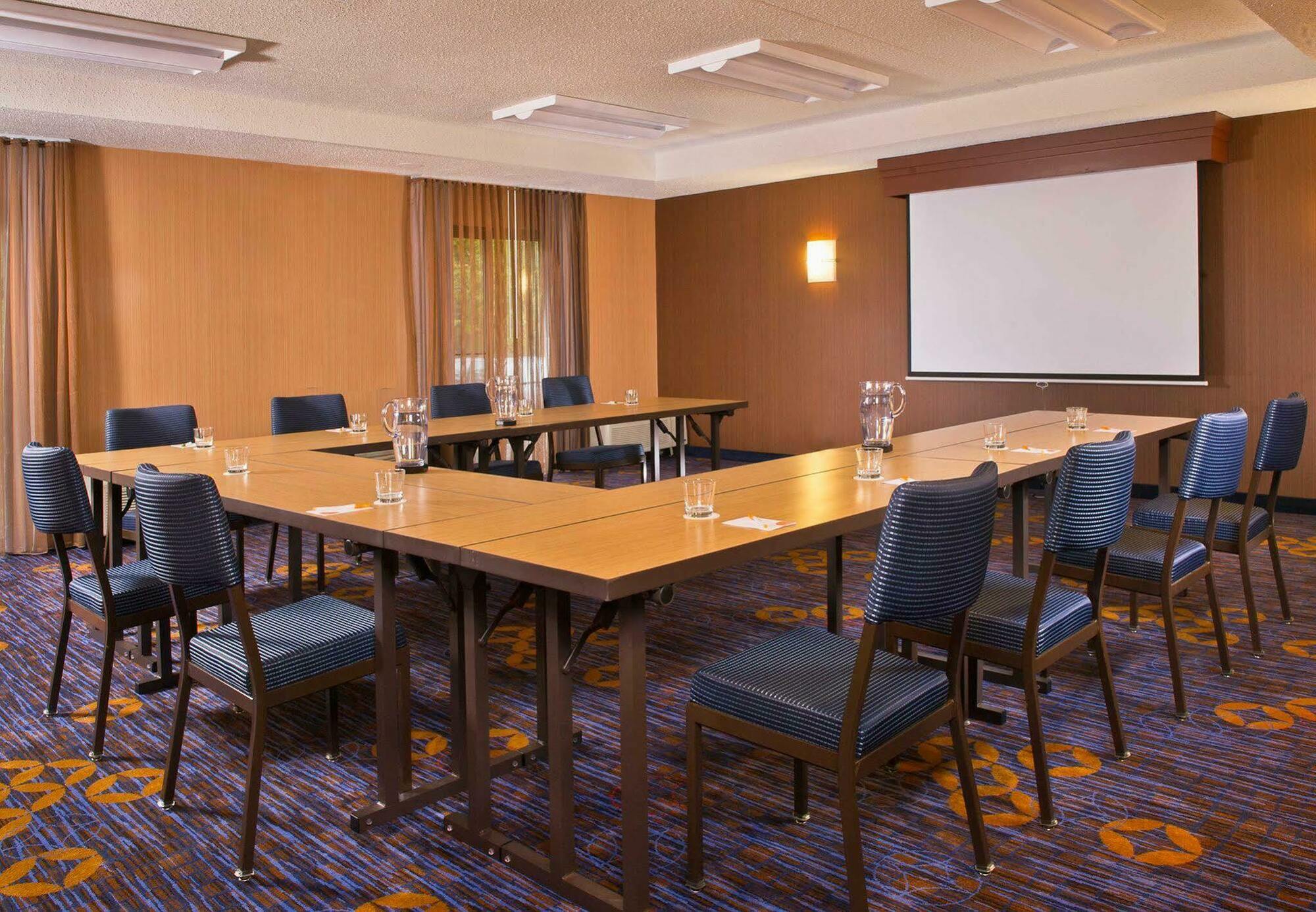 Courtyard By Marriott Mahwah Hotel Buitenkant foto