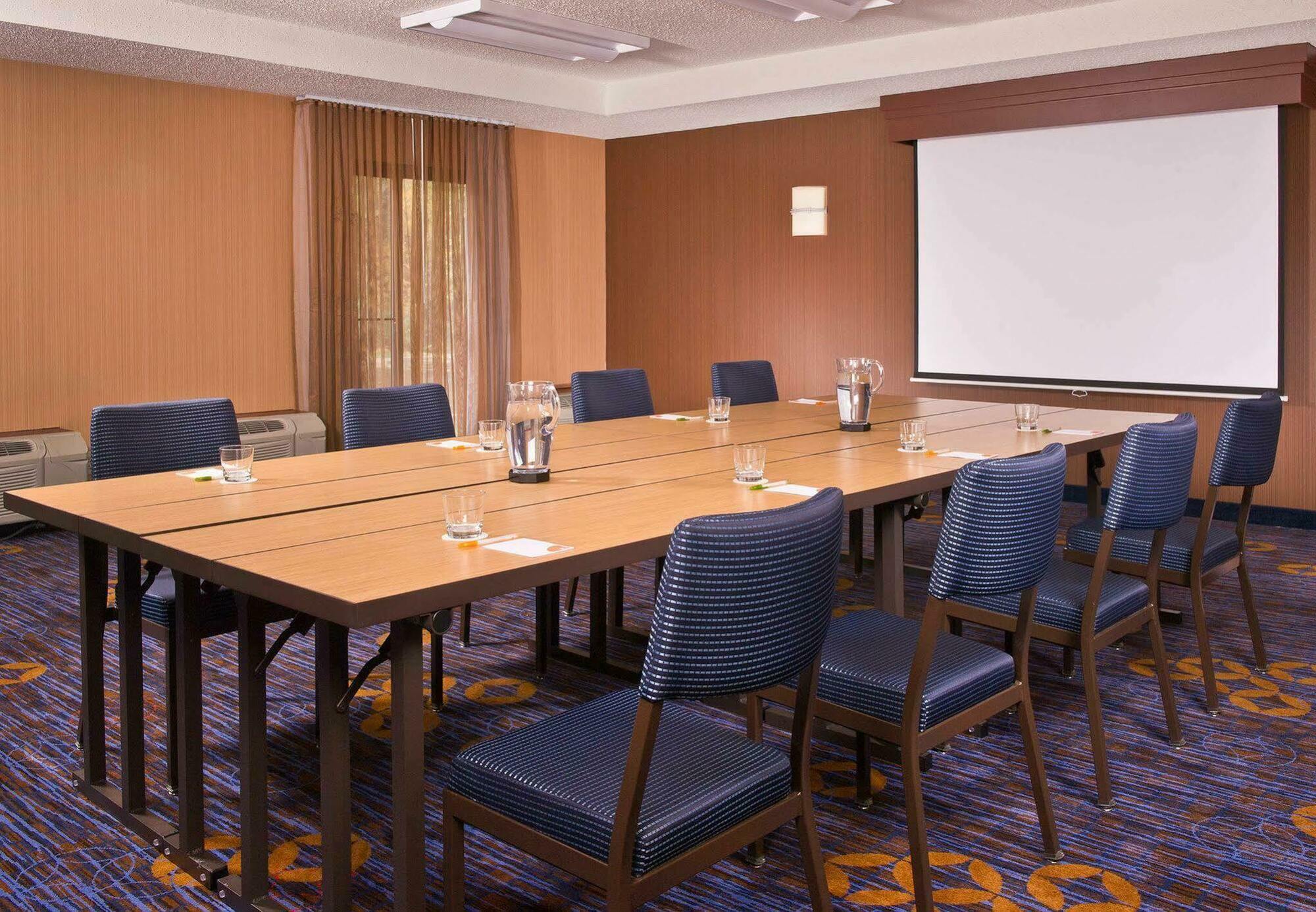 Courtyard By Marriott Mahwah Hotel Buitenkant foto